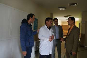 عیادت معاونان دانشگاه در آغاز سال نو از بیماران مرکز روانپزشکی رازی 